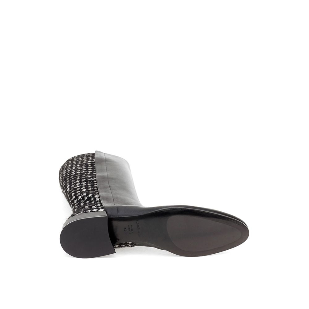 Dolce & Gabbana Elegant Black Leather Boots